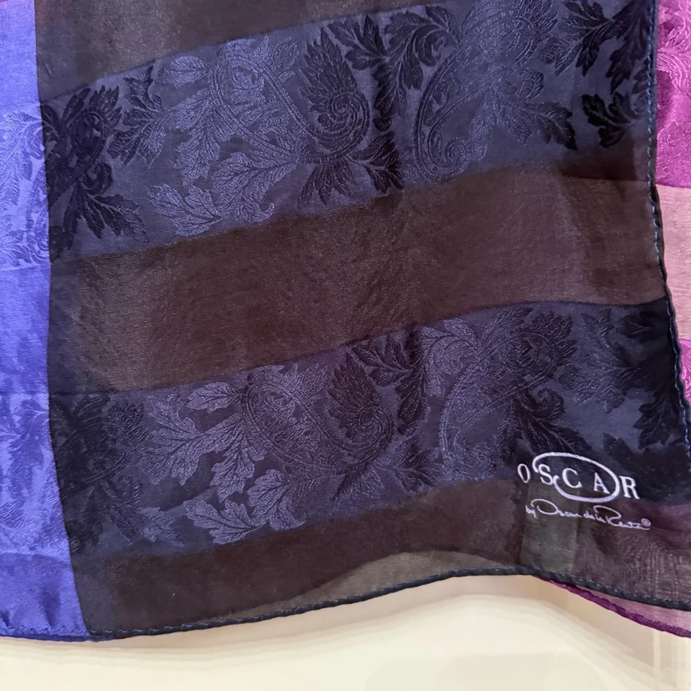 OSCAR DE LA RENTA SCARF PURPLE GRAY PINK SCROLL FLORAL STRIPE SILK LARGE SQUARE